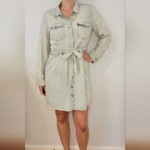 NWOT Calvin Klein Denim Dress Light Wash Button-Down with Belt Tie Size 8